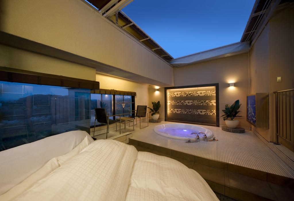 Hotel & Spa Island (Adults Only) Toyota  Room photo
